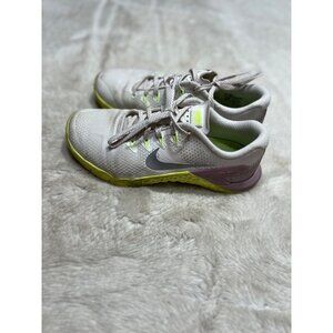 Nike Metcon 4 yellow white women sneaker size 6.5